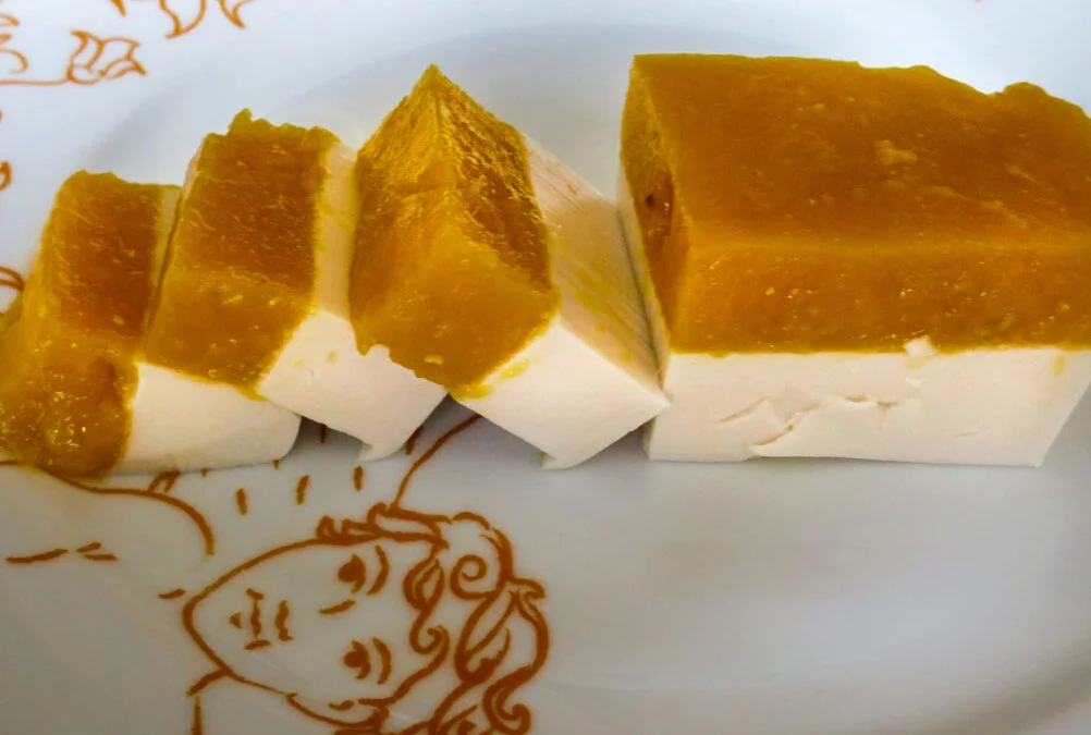 Recette créole sucrée, Panna cotta coco mango, Le cri d’amour de la carotte, Cuisine végétale et gourmande, Traiteur végétarien, Événementiel, Gathering, Catering, Vegan, Cours, Ateliers Végétalien, Montpellier, Hérault, Gard, Occitanie, Sud, France, Shyama Lamy, Sylvie Lamy, Blog, Voyage, Monde, La Réunion